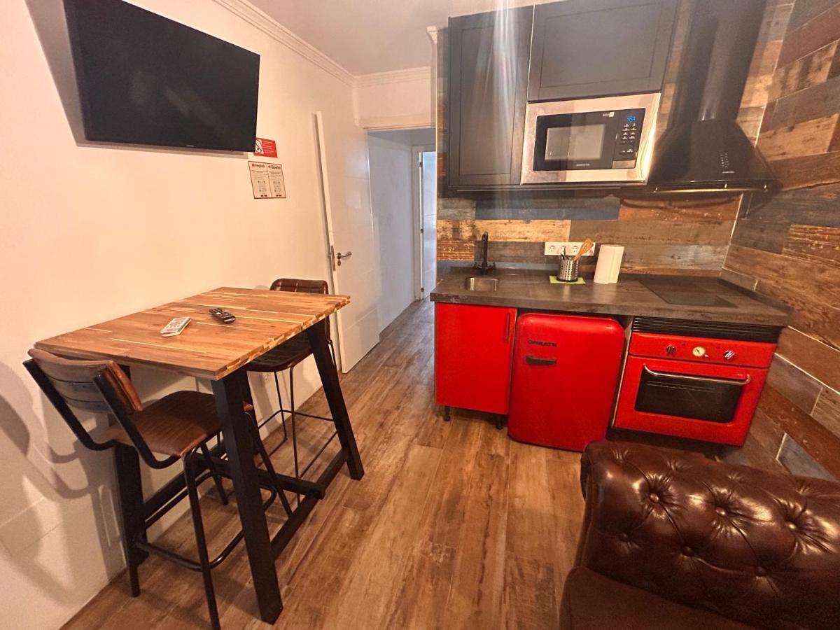 Beach, & Gibraltar: Small Apartment La Linea de la Concepcion